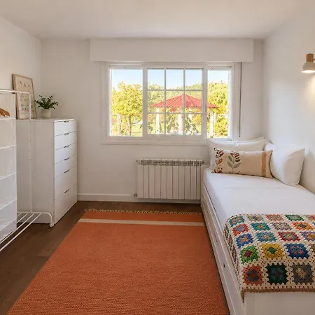 Holibai Nova Andurina, Casa Rustica Con Jardin,